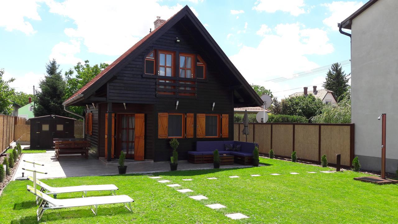 Velence Korzo Pihenohaz Villa Kapolnasnyek Exterior photo